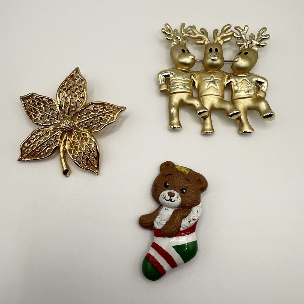 Vintage Holiday Brooch Pin Lot Gold Tone Acrylic Dancing Reindeer Poinsettia